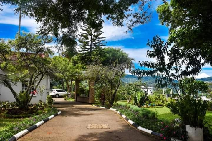 Thanayama Rest House Colombo Exterior photo